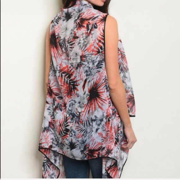 Gray and Red Kimono - Picture 2 of 2